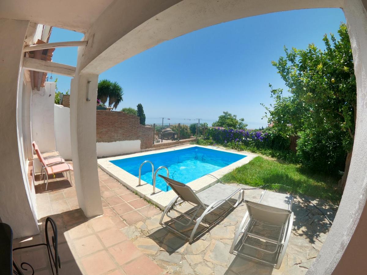 Private Pool Apartment Manilva Exterior photo